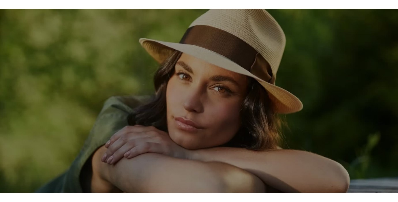 Chapeaux Femme | Béret, Casquette & Fourrures de Qualité