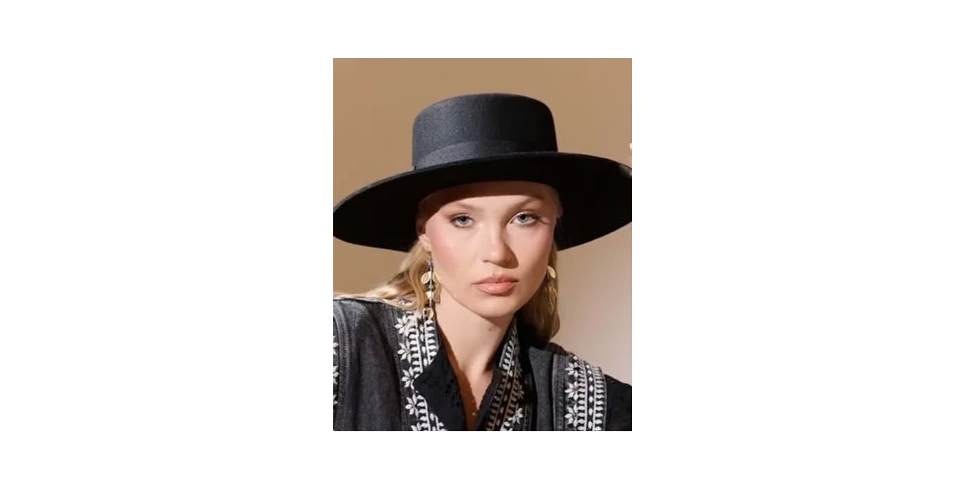 Chapeaux Femme | Élégance & Style pour Toutes les Saisons